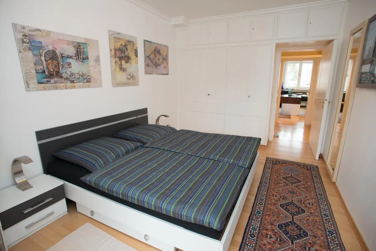 Bed & Breakfast Apartement Mit Dachterrasse - Bei Curth Klingen - Teilen Sie Uns Ihre Ankunfszeit Mit Düsseldorf
